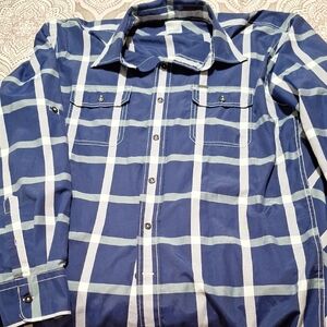 Izod Blue and White Plaid Long Sleeve Shirt